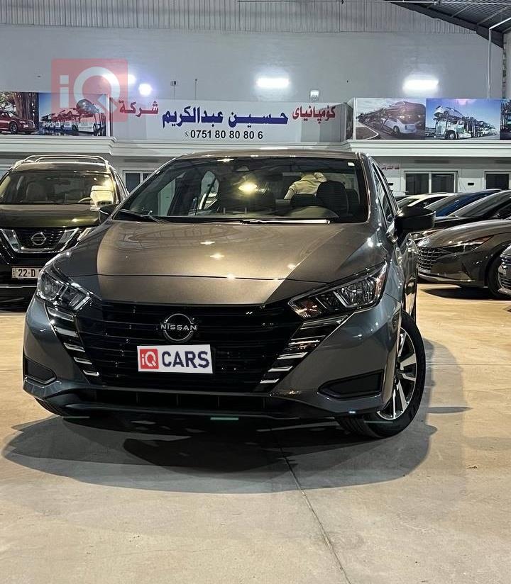 نيسان فيرسا